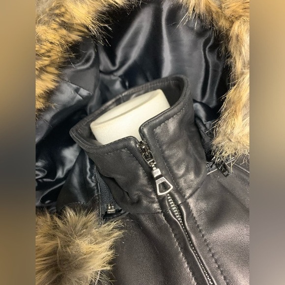 WORTHINGTON Genuine Lambskin Leather Black Zip-Up Jacket Oversized Faux Fur Hood - Picture 2 of 9